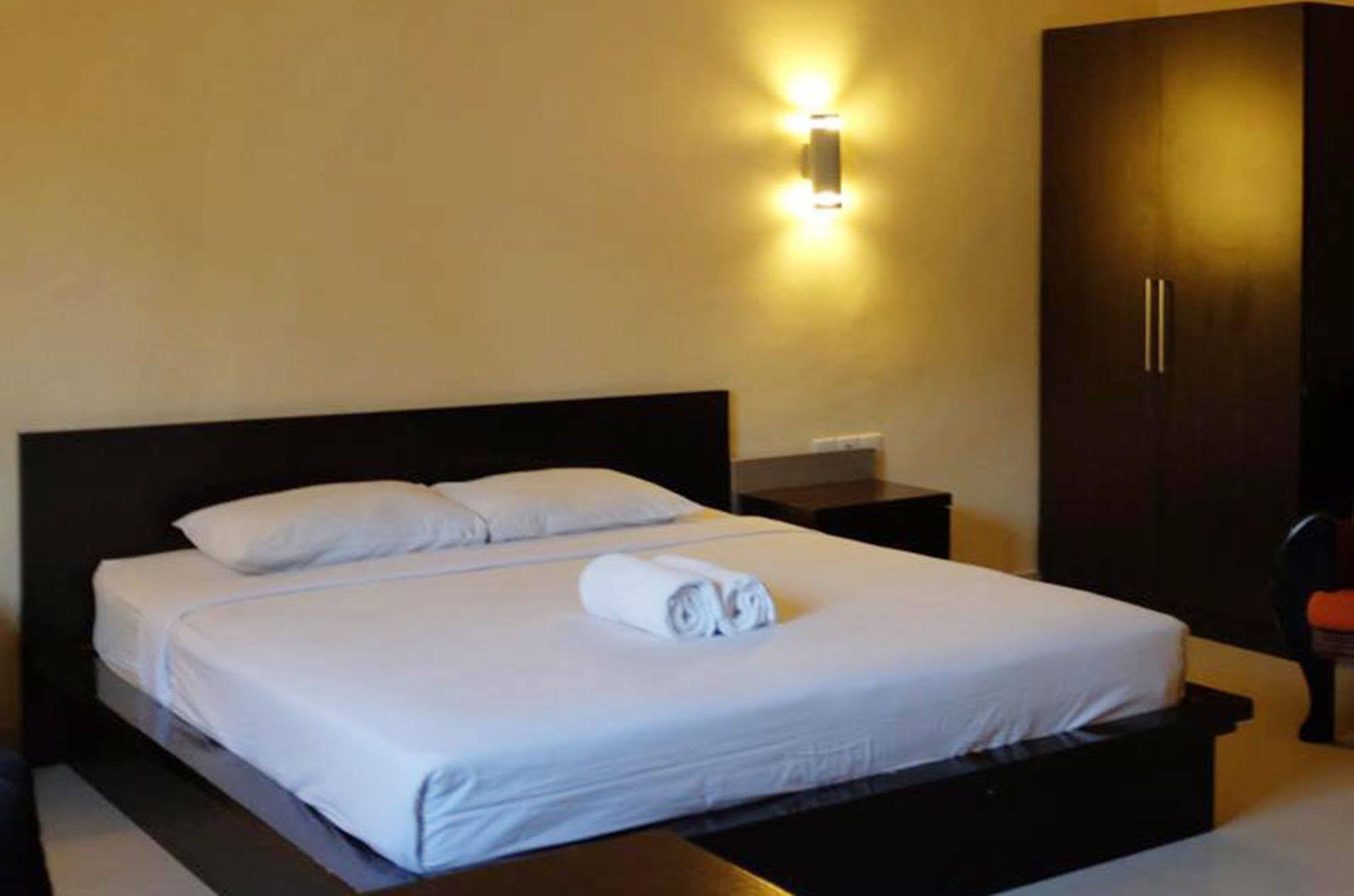 Saimai Residence Kuta Lombok Extérieur photo
